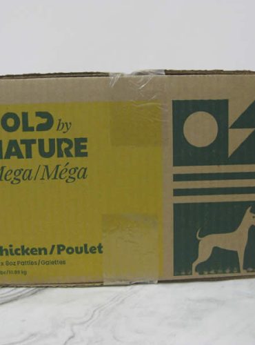 Bold By Nature Mega Chicken Frozen Raw Pet Food Telling Tails Pet Supplies Chelmsford Ontario
