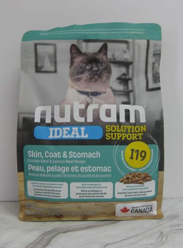 Nutram Ideal I19 Skin Coat Stomach Chicken Chicken meal Salmon Meal Recipe Dry Cat Food Telling Tails Pet Supplies Chelmsford Ontario